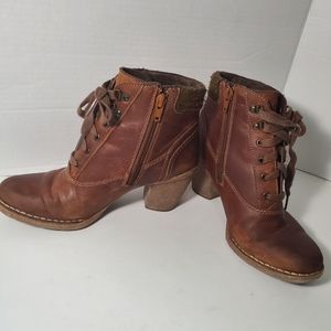 Clarks Brown Leather Zip-up Booties Size 7